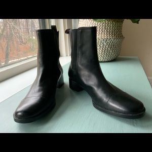 Women’s Black leather boots